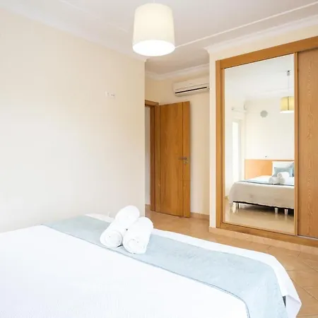 Thiago Holidays Holiday home