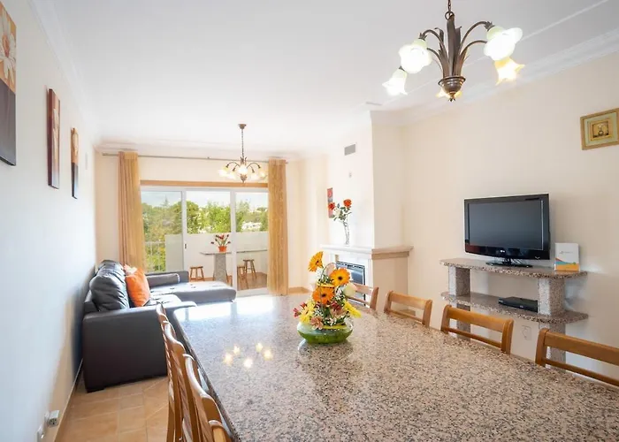 Thiago Holidays Holiday home