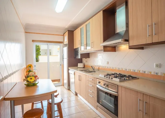 Thiago Holidays 알부페이라