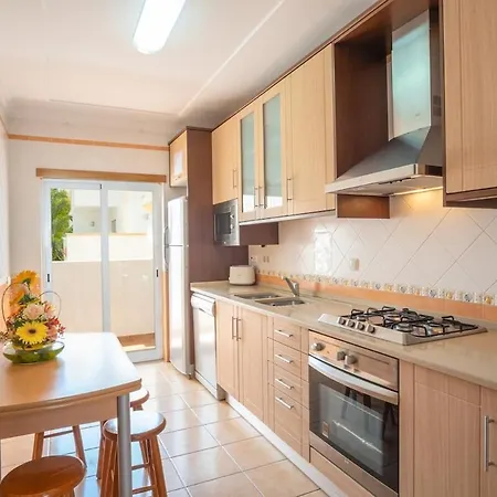 Thiago Holidays Албуфейра
